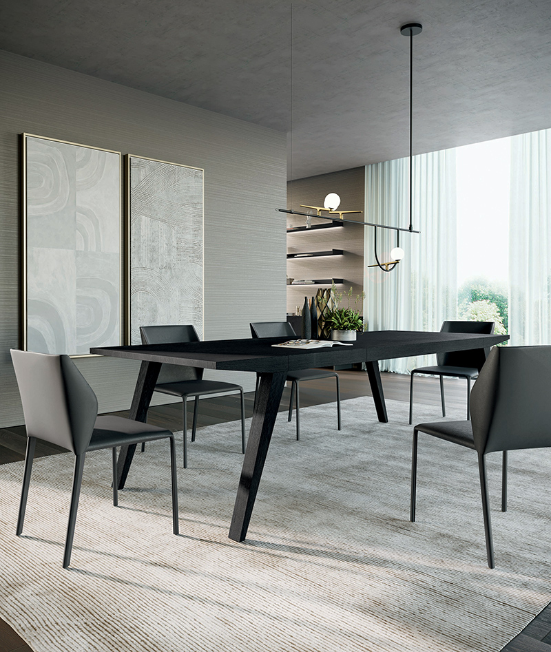 Flap table and Tailor chairs | Dallagnese